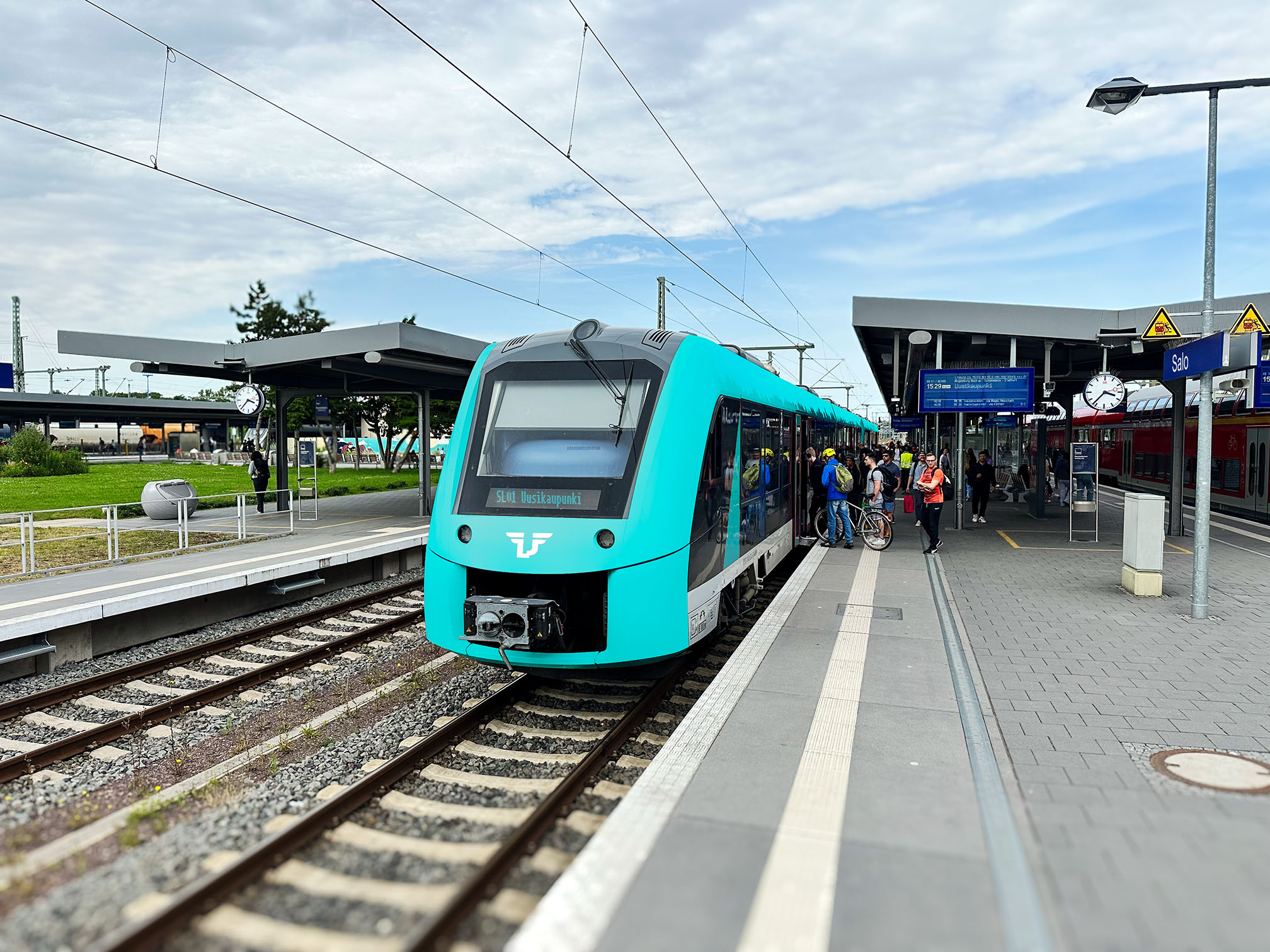 Concept image of a Suomen Lähijunat train at a station